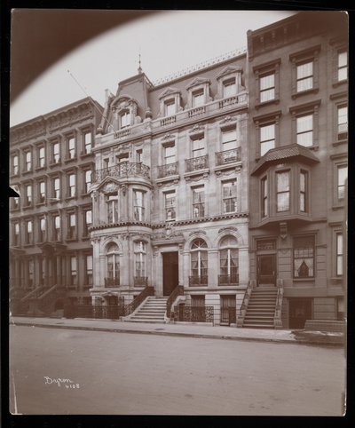 Die Residenz von John D. Crimmins in der East 68th Street 40, New York, 1898 von Byron Company